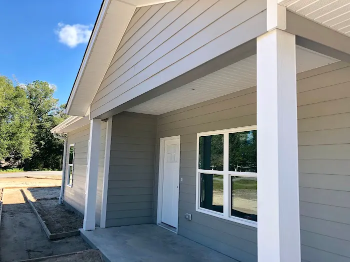 Affordable Seamless Gutters and Screen Enclosures Picture 5