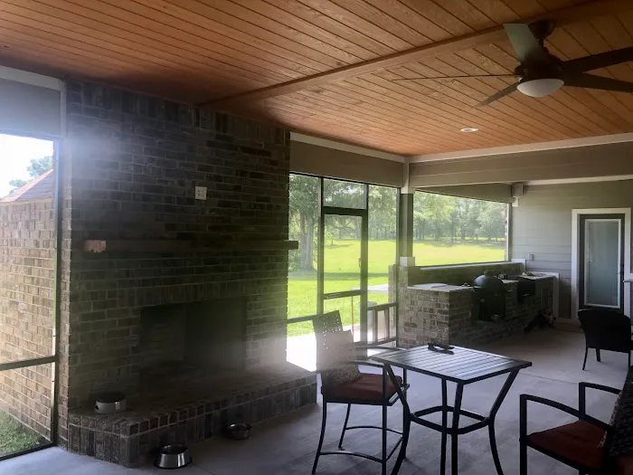 Affordable Seamless Gutters and Screen Enclosures Picture 9