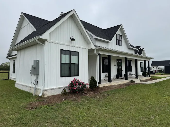 Spann Brothers LLC Gutters & Siding Picture 1