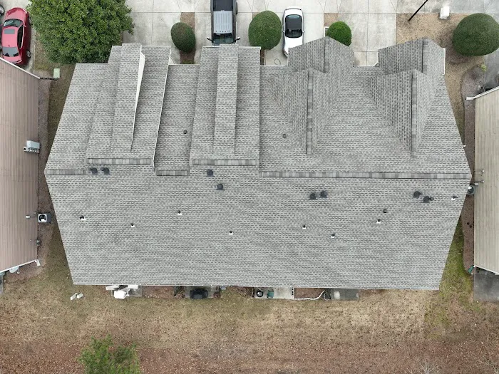 DOM Roofing & Restoration Picture 2