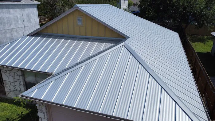 Exxpress Roofing Picture 1