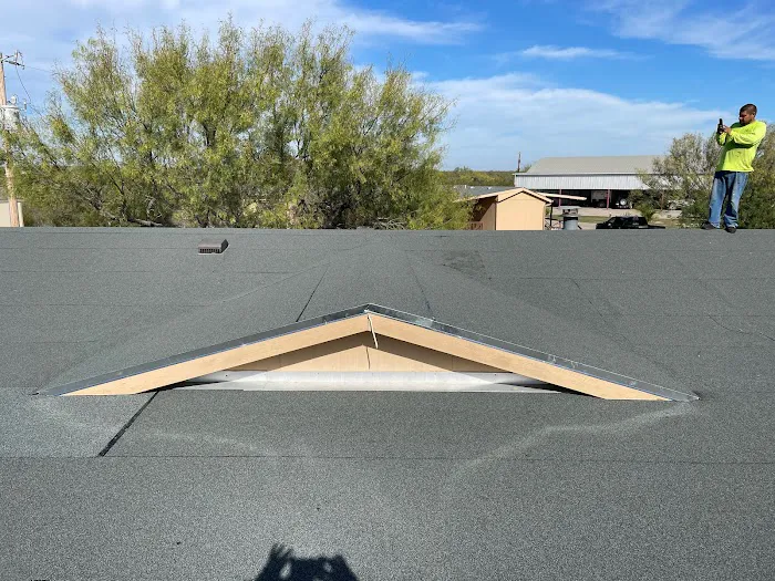 C&S Roofing and Remodeling SA Picture 1