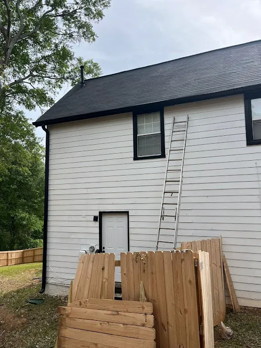 Ponce's Exteriors LLC Picture 4