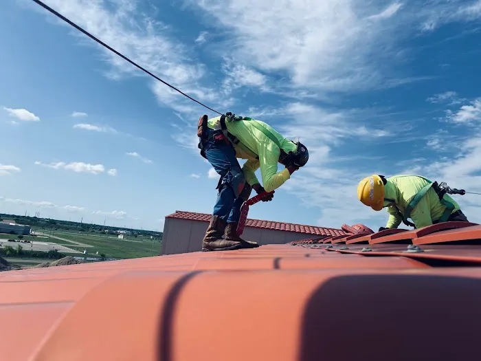 Roofing comercial padillas inc Picture 7