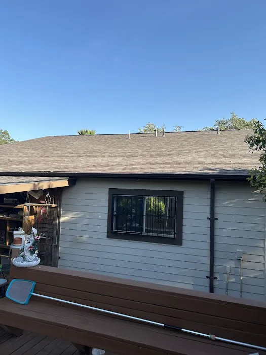 J R Guerrero Roofing Picture 1