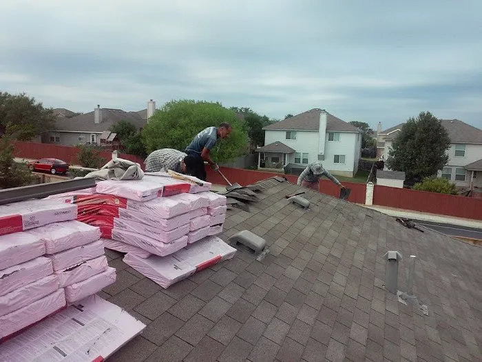 M H Hernandez Roofing Picture 2