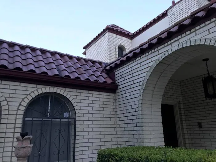 M H Hernandez Roofing Picture 7