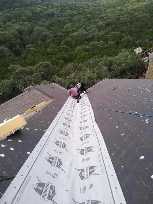 M H Hernandez Roofing Picture 8