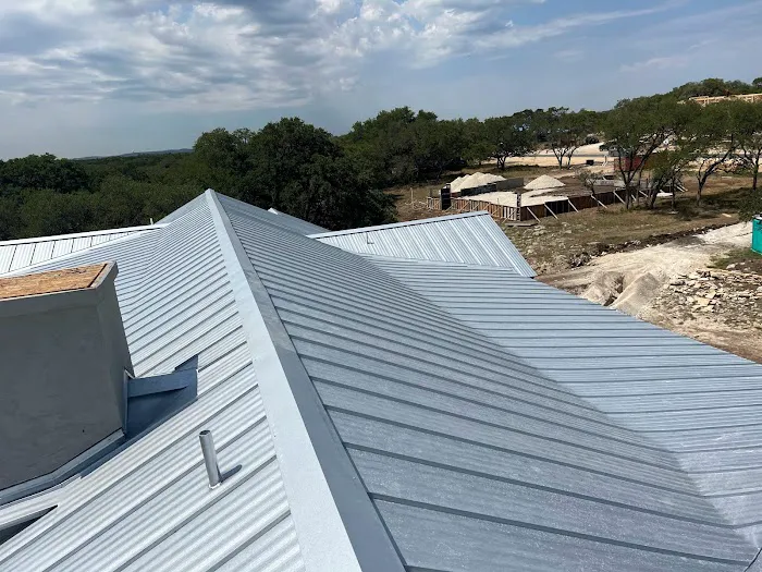 1'ST CLASS ROOFING Picture 2
