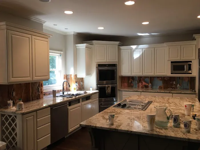 MJ PAINTING AND RENOVATIONS Picture 4