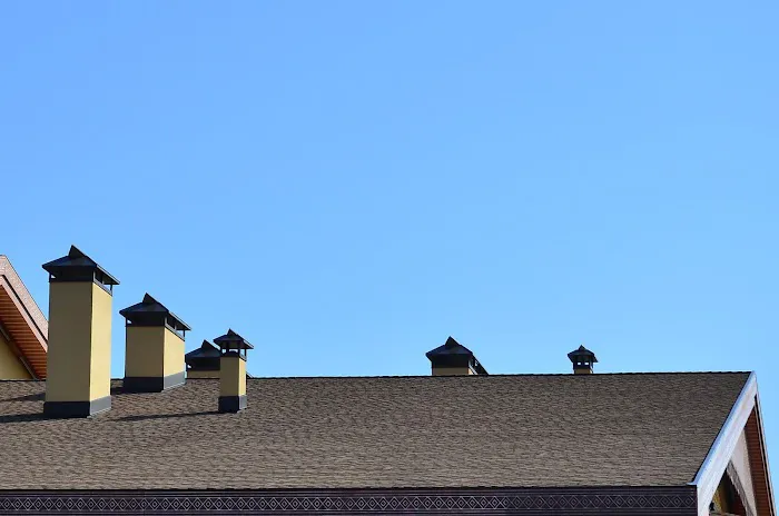 FOREVER Exteriors Picture 7
