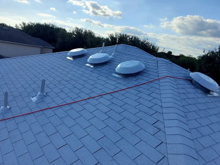 Valor Roofing & Restoration Picture 2