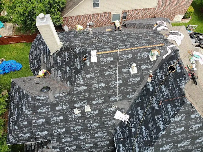 StoneHouse Roofers Picture 2