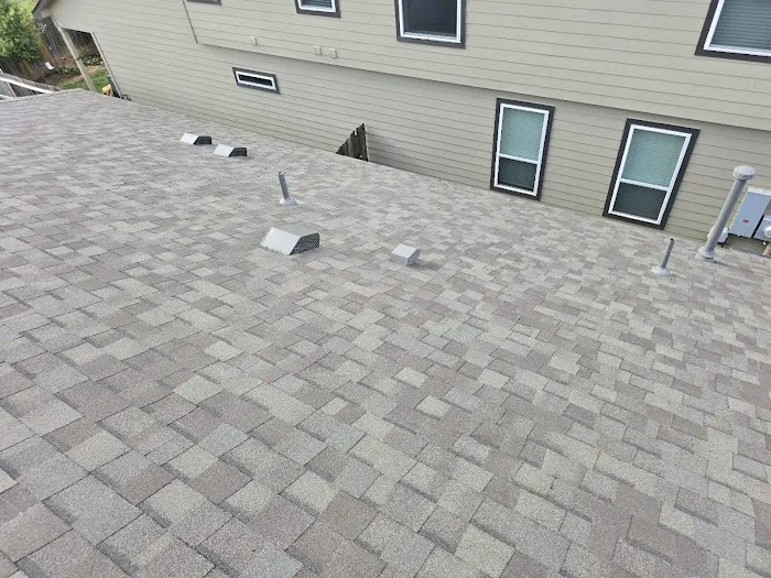 StoneHouse Roofers Picture 5