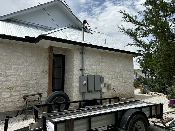 Prime Seamless Gutters & Roofing Picture 6