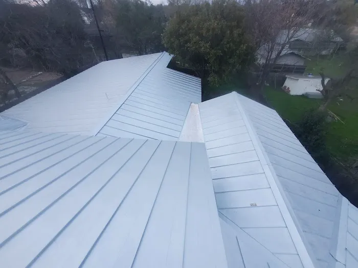 Teksa Roofing and More, LLC Picture 1