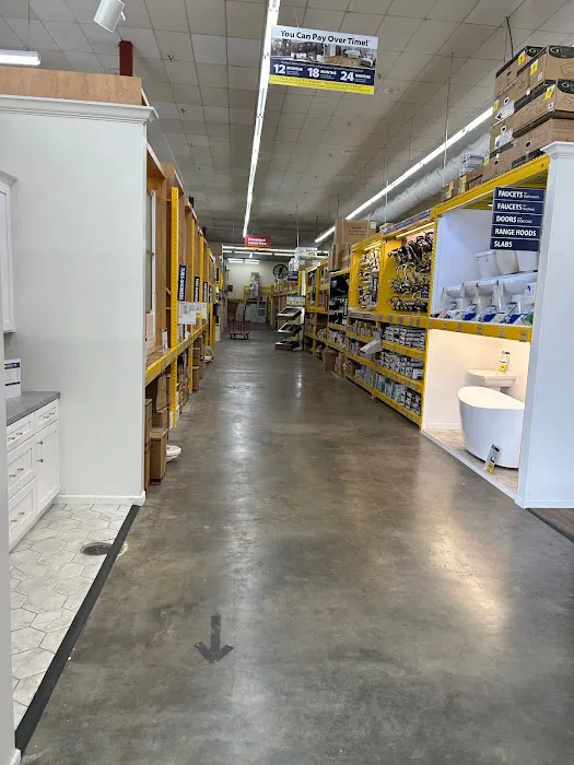 Home Outlet Picture 5