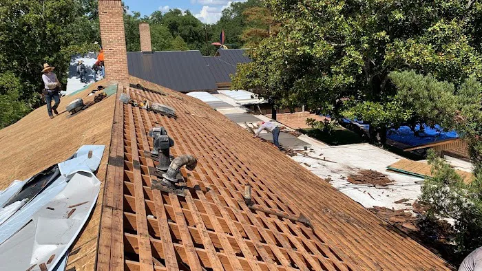 DV Roofing and Remodeling Picture 10