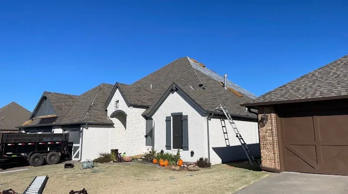 Pro Roofing Repair Picture 7