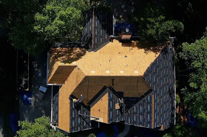 Bailey Roofing & Restoration Picture 9