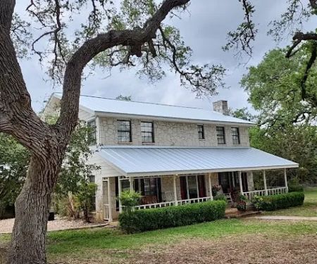 Hometown Roofing & Restoration