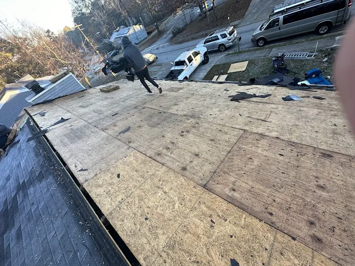 Mo Knows Roofing Picture 3