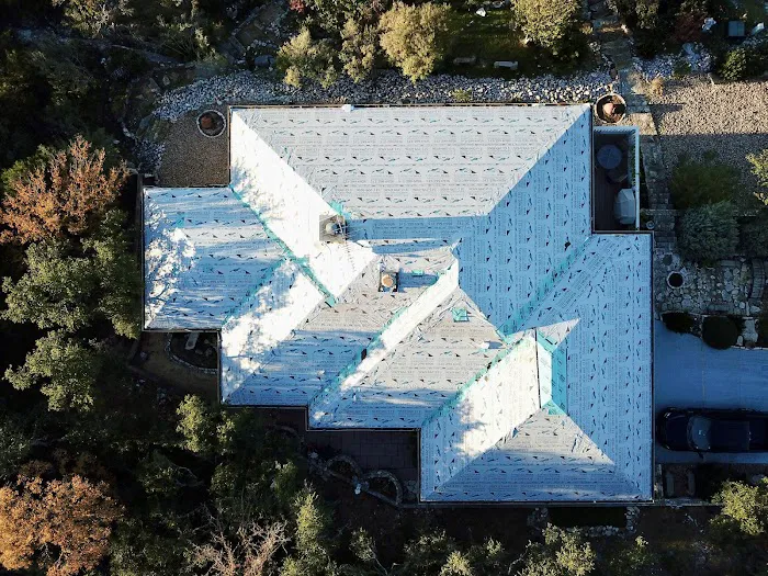Fast Gorilla Roofing Picture 7