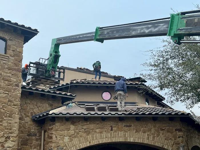 Fast Gorilla Roofing Picture 8