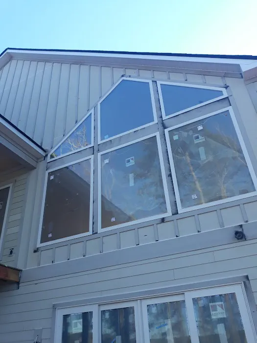 Carlyle Exteriors Picture 8