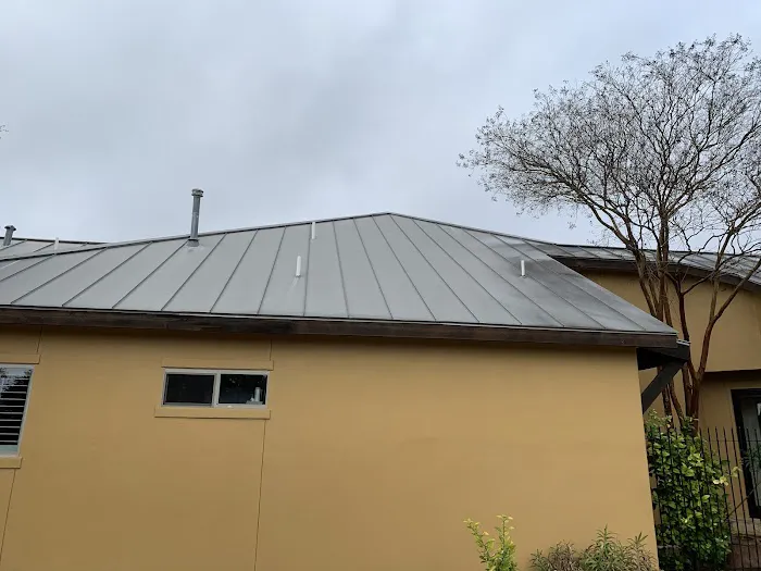 ROOFING REPAIRS & LEAK SPECIALIST Picture 2