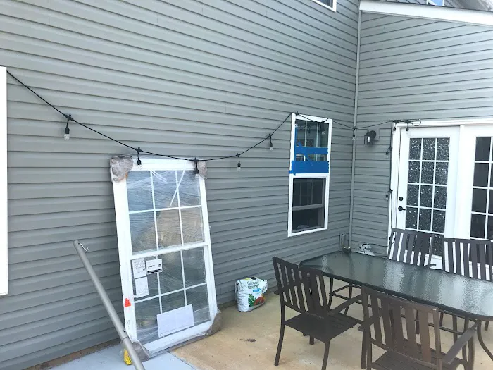 Pro Siding Contractors LLC Picture 1