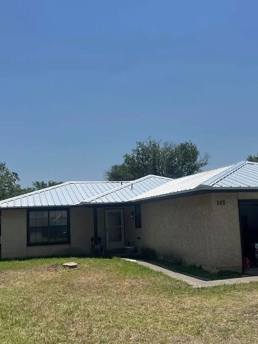 Roof Repair and Leak Experts Picture 5