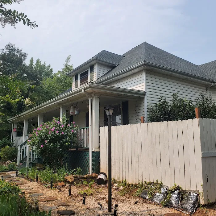 Dolly's Roofing, Inc. Picture 3