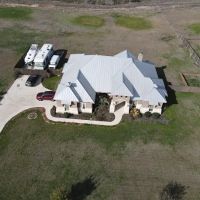 Wolf Roofing & Renovations ico