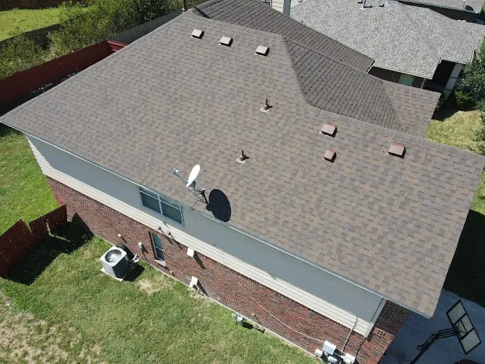 Wolf Roofing & Renovations Picture 8