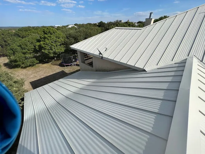Hometown Roofing & Restoration Picture 1