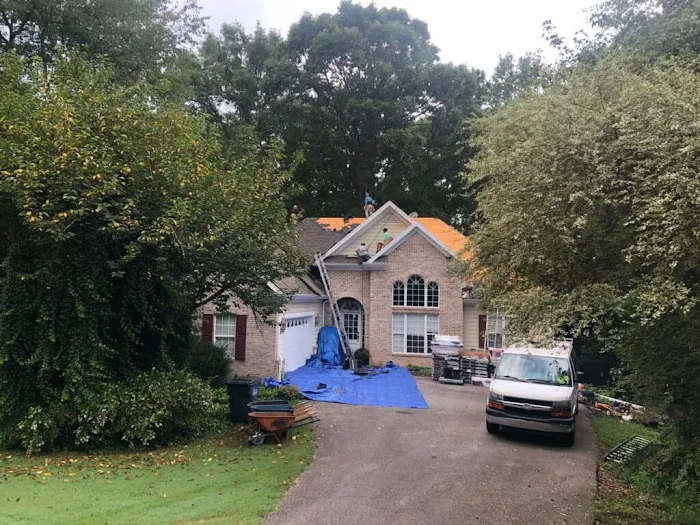Rylee Roofing & Construction Picture 2