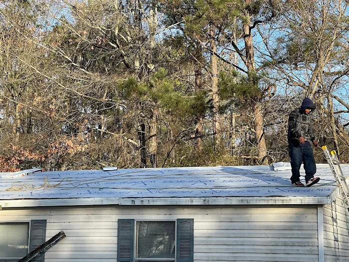 L & L Roofing and Construction of Gainesville Picture 4