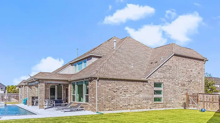 Edge Roofing & Remodeling Picture 5