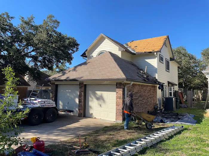 Willi Roofing Services Picture 5