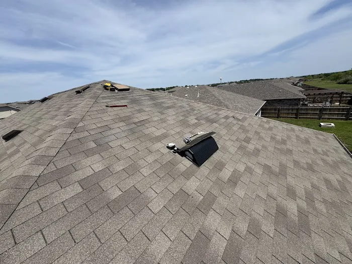 Elite Roofing LLC Picture 2