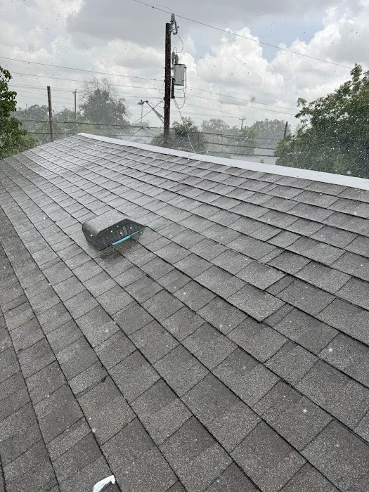 Elite Roofing LLC Picture 3