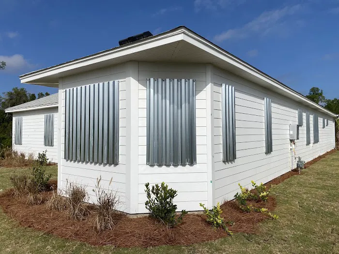 Royal Exteriors Picture 6