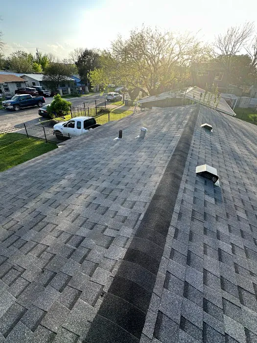 Jaramillo Roofing Services LLC Picture 8