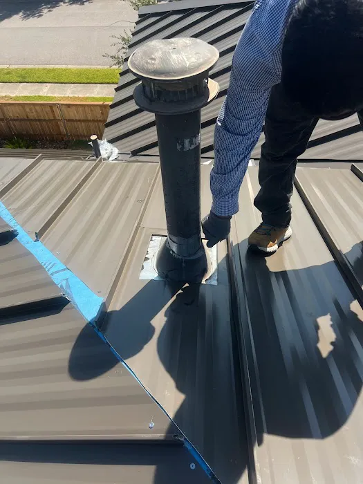 Rey's Roofing Picture 5