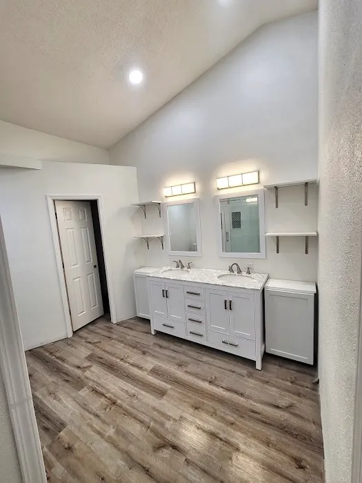 Kloud9 Renovations and Remodeling Picture 10