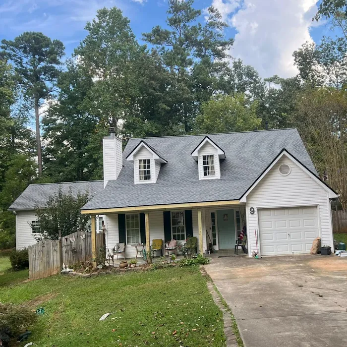 ECL Renovation & Roofing LLC Picture 7