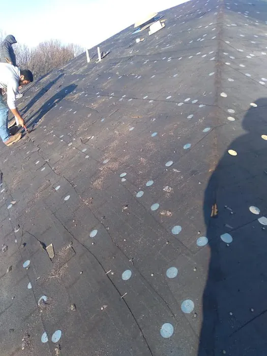Saldana’s Roofing Contractor Picture 9