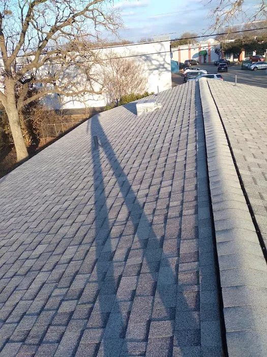 Saldana’s Roofing Contractor Picture 7