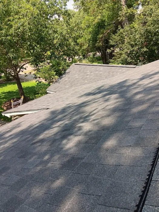 Saldana’s Roofing Contractor Picture 4